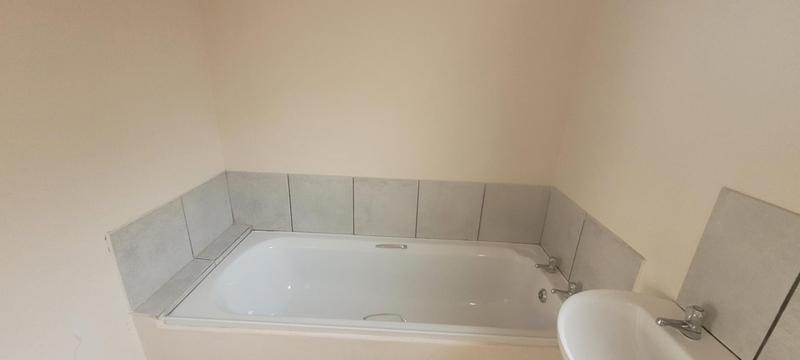To Let 2 Bedroom Property for Rent in Heiderand Western Cape